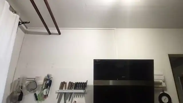 Berg Boy online show from April 19, 5:07 am