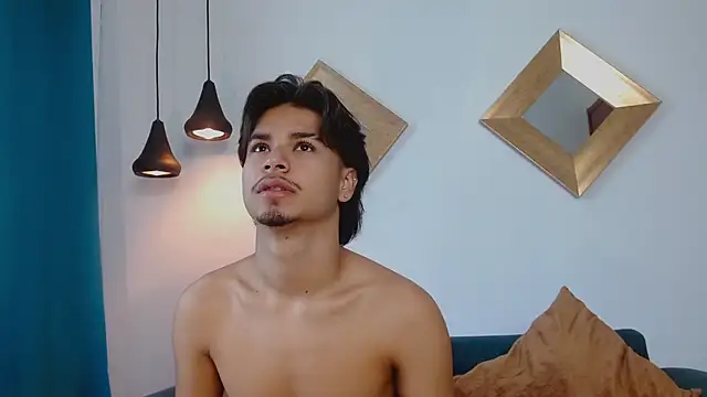 MathewAdams online show from November 3, 1:57 pm