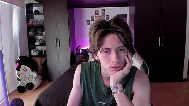 xIce Boy online show from February 15, 3:20 pm