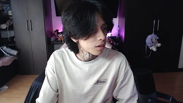 xIce Boy online show from December 20, 9:55 pm