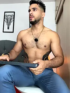 Maximiliano ford online show from November 21, 11:20 am