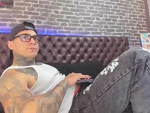 Max Stron111 online show from January 19, 2:08 pm