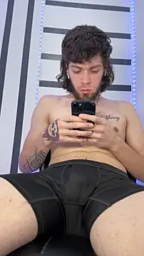 bwcizThrobbing online show from January 17, 12:30 pm