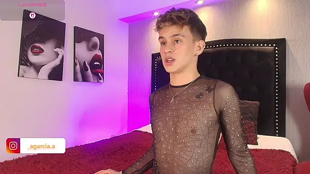 LiamWildx20 online show from November 7, 5:11 am