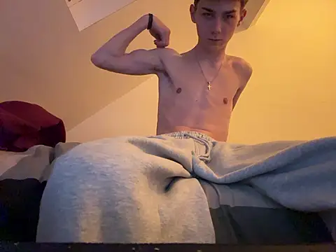 colar55x online show from February 4, 12:49 am