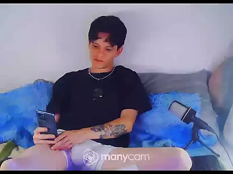 santihot089 online show from February 14, 8:48 pm