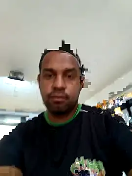 Snapshot of elnegro707070 chatting on October 24, 11:34 am elnegro707070 online show from October 24, 11:34 am