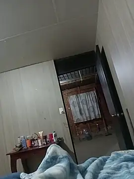 luuiss12 online show from November 22, 6:24 am