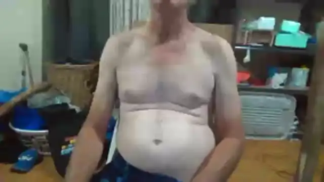 Lovyourpuss online show from December 20, 6:48 pm