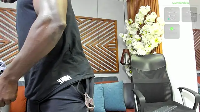 MarcusBlack  online show from November 19, 11:43 am