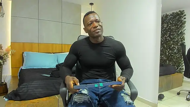 MarcusBlack  online show from February 26, 12:06 pm