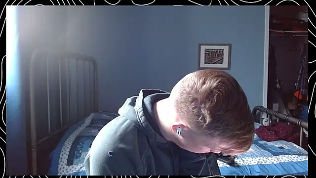 lustylyndon online show from December 22, 6:05 pm