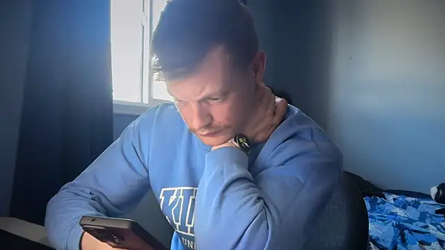 lustylyndon online show from April 28, 11:31 pm