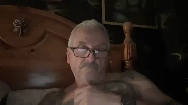 poggles online show from March 2, 8:05 pm