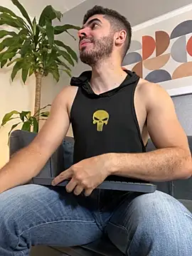 AxelThompson  online show from November 26, 11:35 am