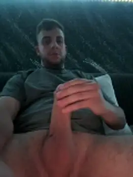 Snapshot of 20cmdicazzo chatting on October 18, 5:12 am 20cmdicazzo online show from October 18, 5:12 am