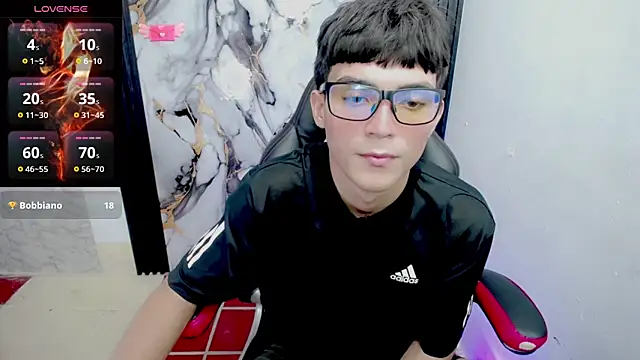 Thommy cute online show from December 5, 3:13 am