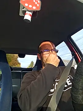 Snapshot of Thomas043 chatting on October 22, 1:15 pm Thomas043 online show from October 22, 1:15 pm