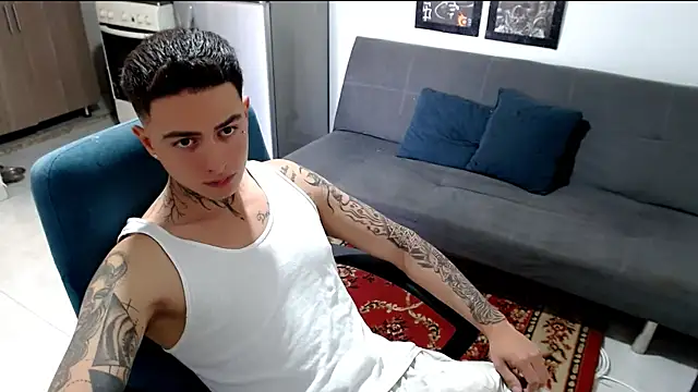 santii ss online show from January 9, 4:01 pm