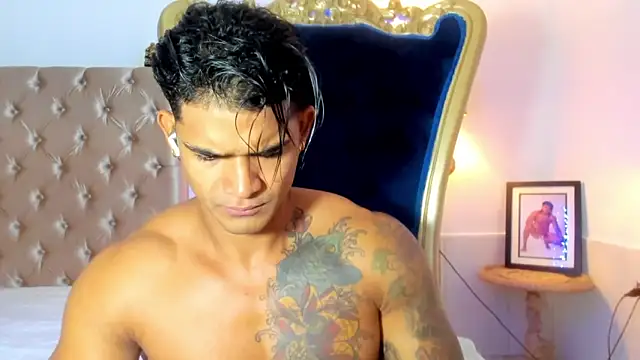 antonio  444 online show from November 6, 12:41 pm