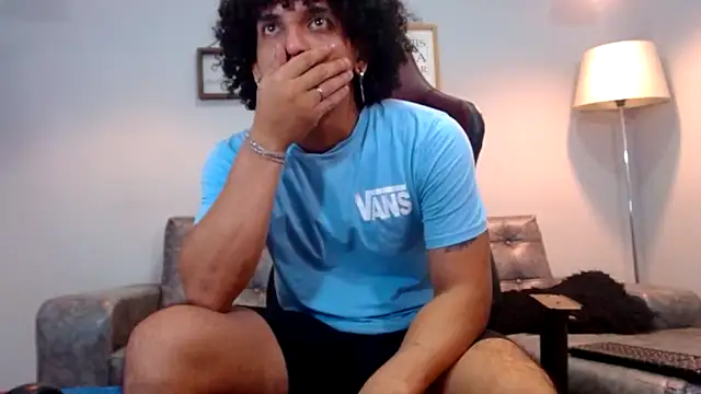 Xfire boy69 online show from November 15, 5:59 pm