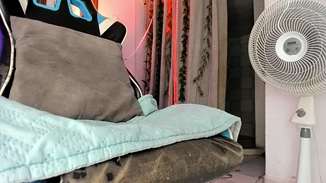 Darwin mayo online show from December 22, 5:32 pm