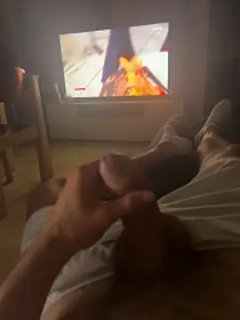 Snapshot of maxime3266 chatting on October 29, 9:07 pm maxime3266 online show from October 29, 9:07 pm