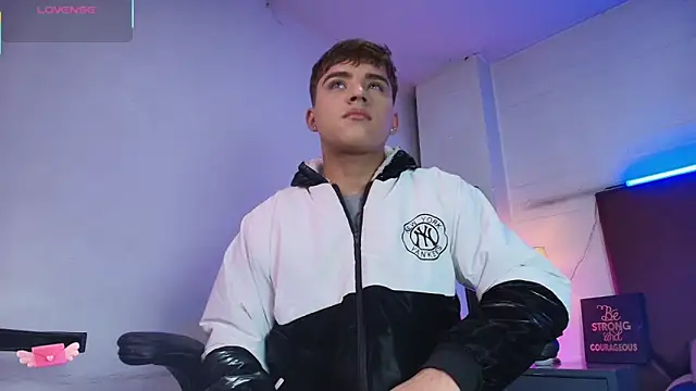 Lucass love online show from February 7, 1:07 pm