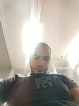 SanChacal5694 online show from August 3, 10:27 pm