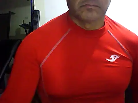 Snapshot of sexigym35 chatting on October 24, 3:19 am sexigym35 online show from October 24, 3:19 am