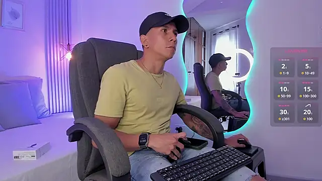 j deex online show from October 17, 4:00 pm