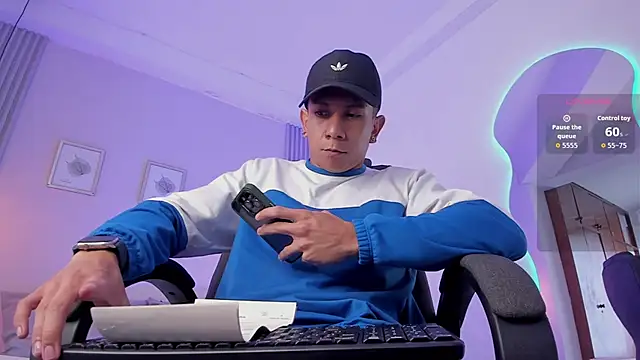 j deex online show from October 20, 2:21 pm