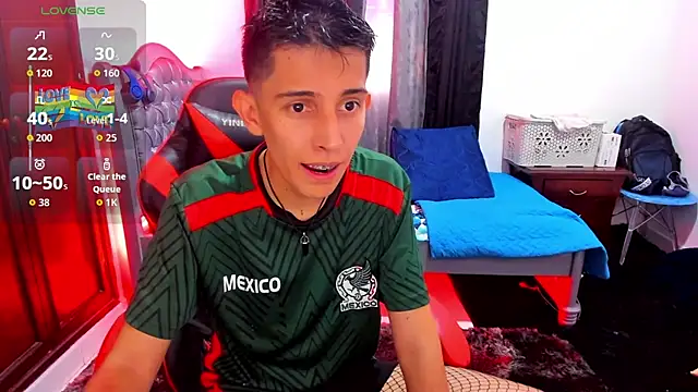 gomitaboy 1 online show from December 3, 8:15 pm