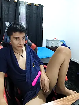 gomitaboy 1 online show from December 17, 9:43 pm