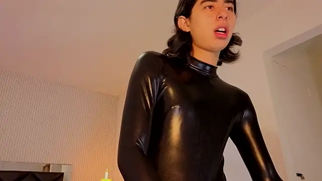 ryo light online show from November 17, 8:01 pm