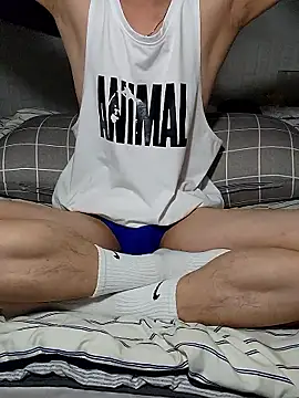 icejuljulju online show from February 4, 1:39 pm