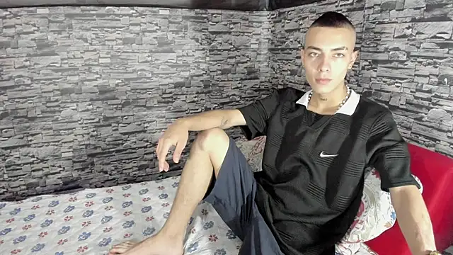 Dereck Boy8 online show from January 12, 3:43 am