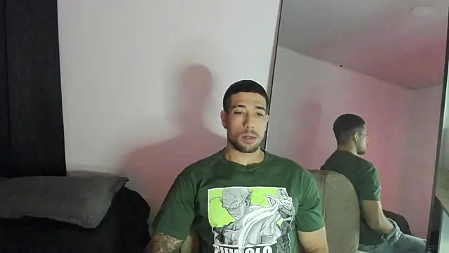 ThiagoLugo online show from November 8, 11:30 pm