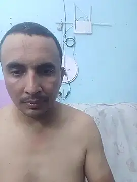 miroqui143 online show from January 31, 11:03 pm