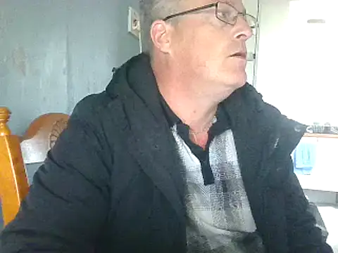 Snapshot of hefin18 chatting on February 11, 11:54 am hefin18 online show from February 11, 11:54 am