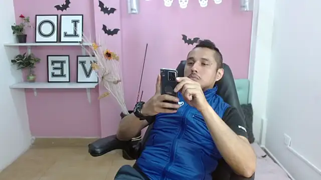 ColombiaStrip online show from October 30, 12:57 am