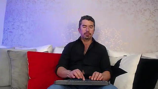 JuanKFit 45 online show from January 15, 1:14 pm