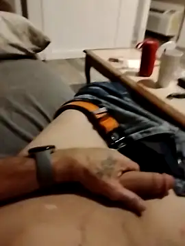 hugenicecock7979 online show from September 12, 10:26 am