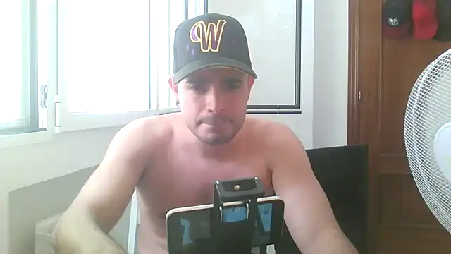 joseemontilla online show from June 25, 12:32 pm