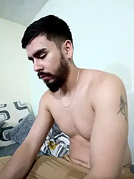 Snapshot of Maximiliano444 chatting on September 30, 3:34 am Maximiliano444 online show from September 30, 3:34 am