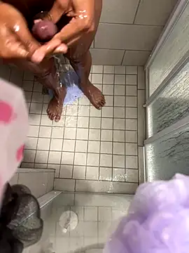 Snapshot of NaughtyAccountant chatting on October 6, 7:29 pm NaughtyAccountant online show from October 6, 7:29 pm