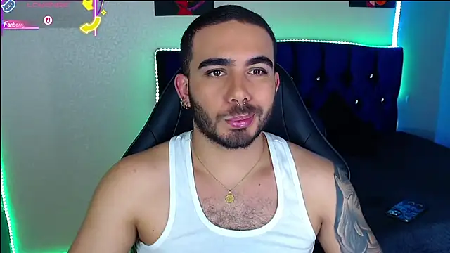 adamhairy online show from February 25, 8:43 pm