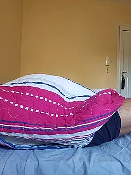 Nesch82 online show from February 20, 6:59 am