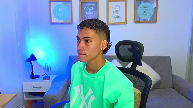 yulian vasquez online show from January 10, 12:53 pm