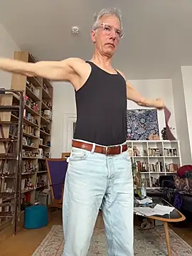SexyLeon8 online show from May 22, 5:12 am